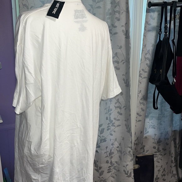 NWT Hot Topic Suicide Squad tee! - Picture 3 of 4